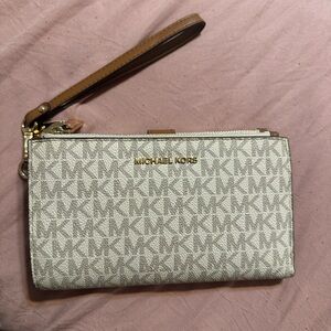 Michael Kors Jet Set Travel Double Zip Wristlet Wallet